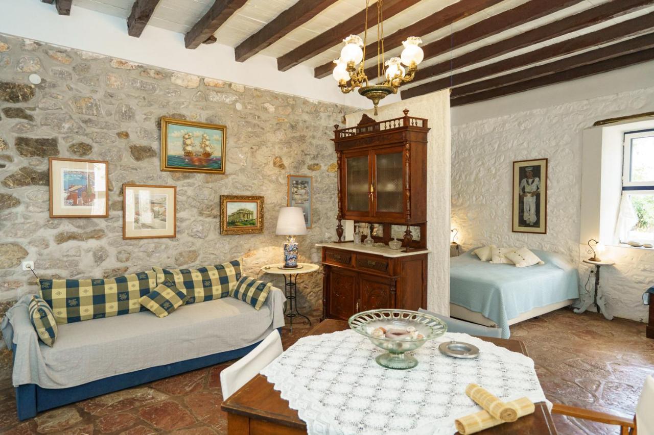 Sparrow Apartments Hydra (Saronic Islands) Exterior photo